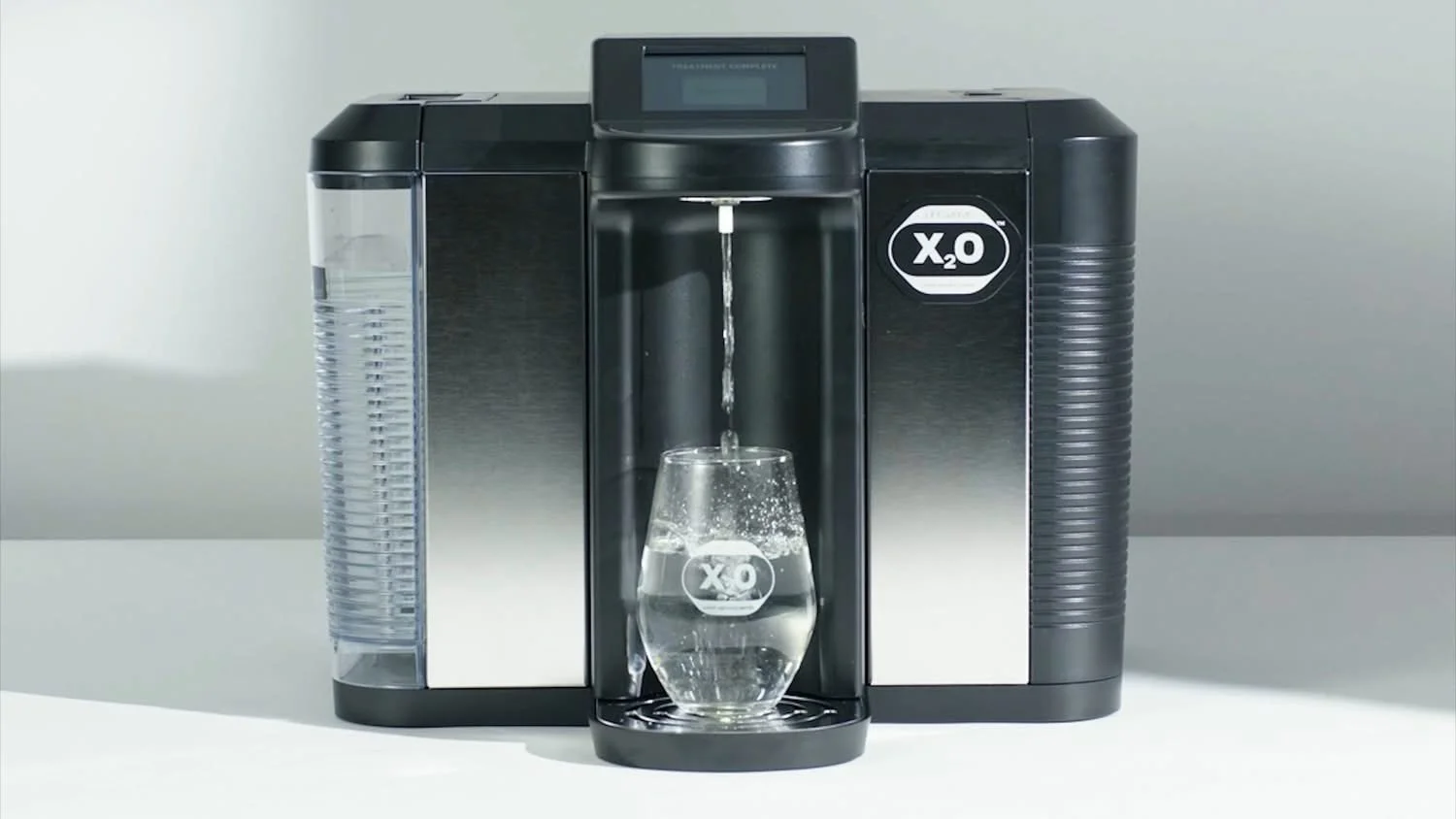 LifeWave X₂O water machine with glass